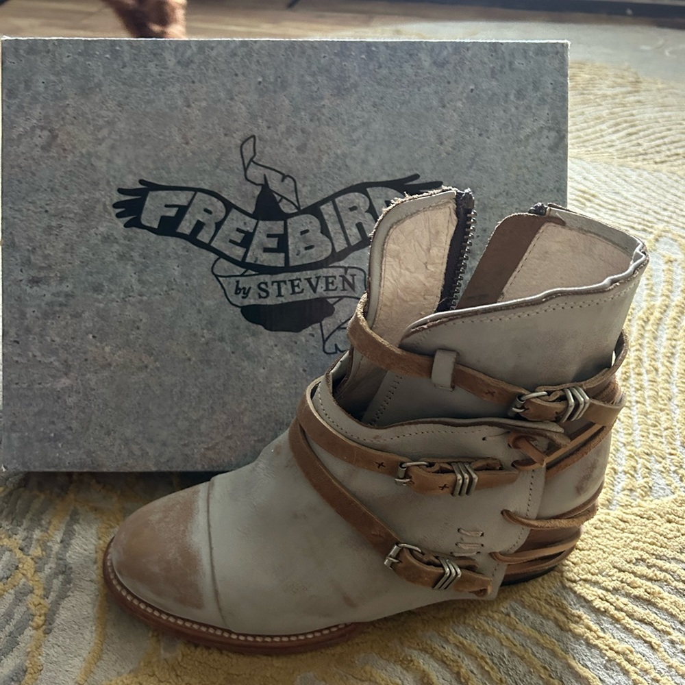 🌟FreeBird Crue Ice Ankle Boots size:10